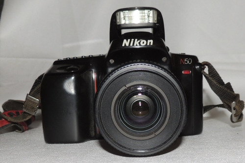 Câmera Analógica Nikon N50 Lente Nikon 35-80mm
