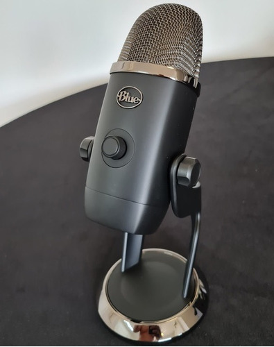Blue Yeti X Microfone Condensador Usb Cor Preto (muito Novo)