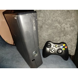 Microsoft Xbox 360 4gb Standard Color  Glossy Black