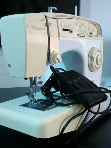 Maquina De Coser Singer Florencia 68 