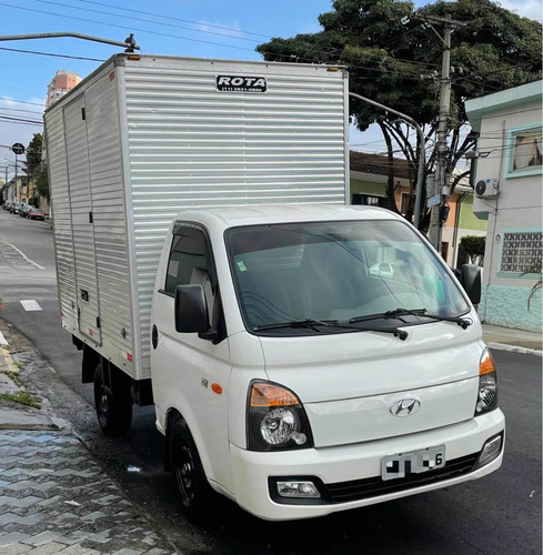 HYUNDAI HR 2.5 HD COM BAU CARGA SECA 2014