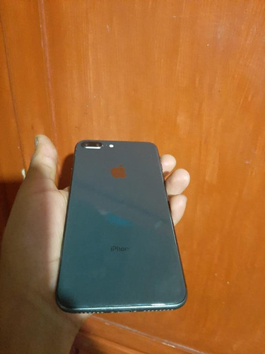 iPhone 8 Plus 64 Gb 