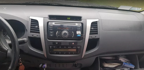 Estereo Toyota Hilux Con Radio Am Y Fm ,cd Mp3 Y Usb .