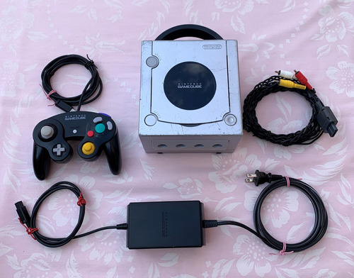 Dol-101 Consola Nintendo Gamecube Con Control Y Cables