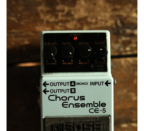 Pedal De Efecto Boss Chorus Ensemble Ce-5  Celeste