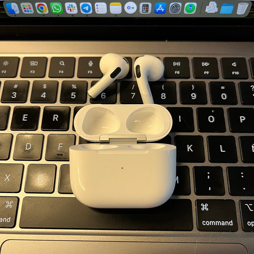 AirPods (3ª Generación), Estuche De Carga Lightning. Apple