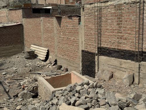 Terreno Amplio Y En Zona De Alto Tránsito - Imagen 4