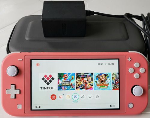 Nintendo Switch Lite Coral - Sd 128gb / Desblo-queado