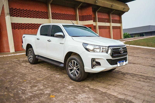TOYOTA HILUX 2.8 SRV 4X4 CD 16V DIESEL 4P AUT