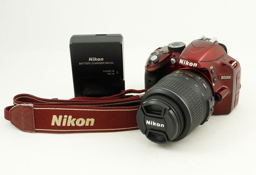  Nikon Kit D3200 + Lente 18-55mm Vr Dslr Color  Rojo 