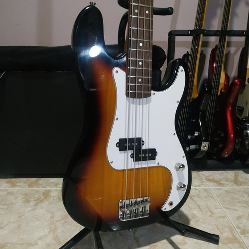 Bajo Eléctrico Boss Precision Bass Mejorado