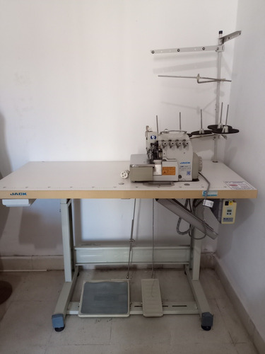 Overlock Jack 5 Hilos