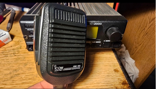 Base Vhf Icom Ic 2000 H.liberada. 50 W. Recep En Banda Aerea