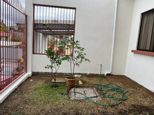 Vendo Casa En San Pablo, Residencial Privado Con Seguridad, Casa De 1 Piso, Con Patio - Imagen 2