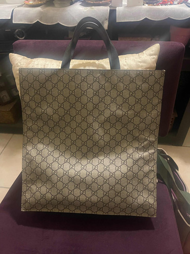 Bolsa Tote Estampado Gucci Con Doble Asa Y Correa