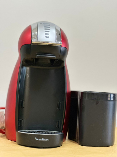 Cafetera Nescafé Moulinex Dolce Gusto Genio 2 Automática 