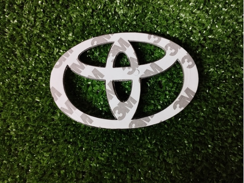  Emblema Compuerta Trasera Toyota Meru Prado  Foto 3