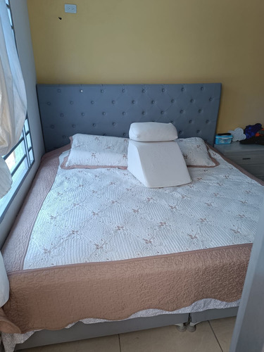 Cama Ferreira 2x2 Somier + Base + Colchón + 2 Nocheros