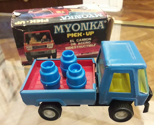 Camion De Chapa Myonka Pick-up Garrafas Vintage Antiguo Caja