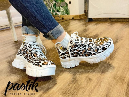 Zapatilla Chunky Print Lion