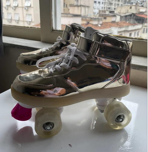 Patins Com Led 4 Rodas Dourado (tam. 36/37) Seminovo