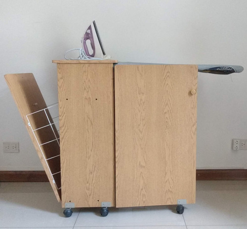 Mueble Plegable Para Planchar En Vicente López (no Envio)