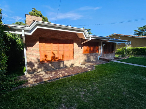Casa Venta Villa General Belgrano 2 Dormitorios 2 Baños Gran Patio Vistas Y Ubicación Céntrica