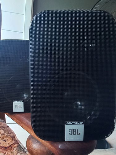 Monitores Jbl Control 2