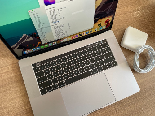 Macbook Pro 2019 15 2.4 Ghz 8-core I9 32gb Ram 1tb Ssd