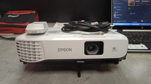 Proyector Epson Vs 250 Hdmi 3200 Lumens