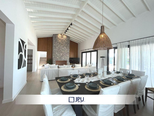 Casa En Venta Costa Esmeralda Residencial I.