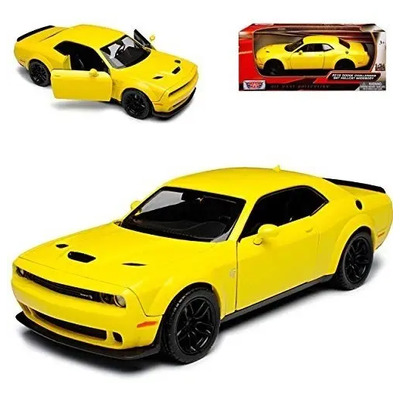Carro\u002FCamioneta en miniatura Motormax Hellcat 18 1:24 color amarillo | Envío gratis