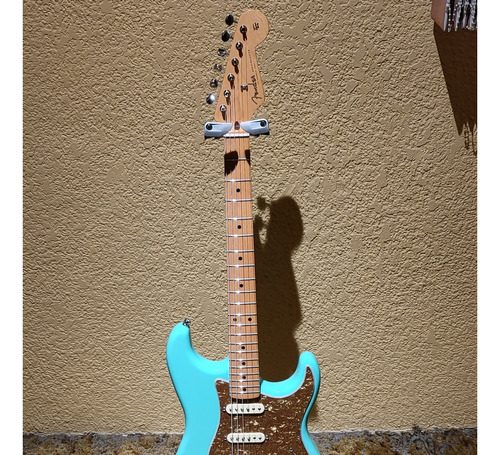 Fender Stratocaster 50s Vintera 75 Aniversario Seminueva