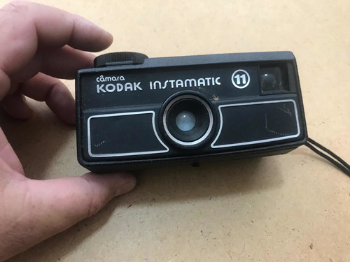 Camera Fotográfica Kodak Instamatic 11 Usada Leia Descrito