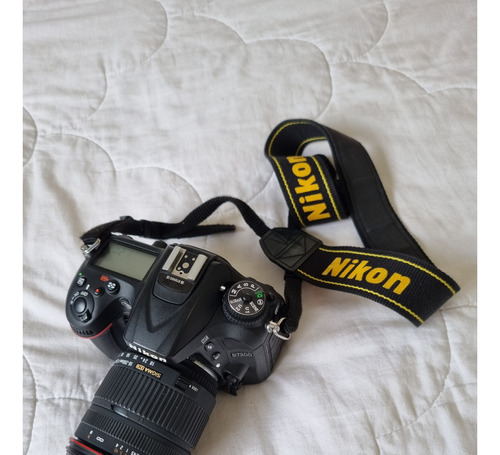  Nikon D7200 + Accesorios