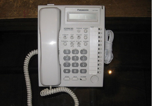 Teléfono Multilinea Panasonic Kx-t7730 Conmutador Sin Base 
