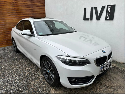 Bmw 220i Coupe 2019 - Liv Motors