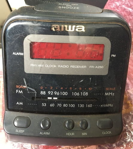 Rádio Relógio Aiwa Am/fm