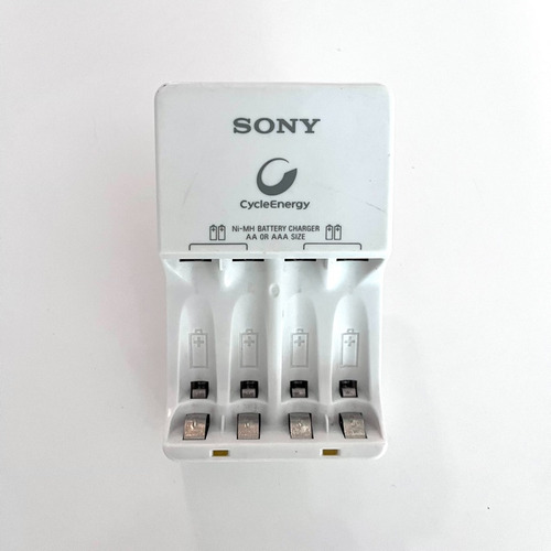 Cargador De Pilas Sony Aa/aaa Usado