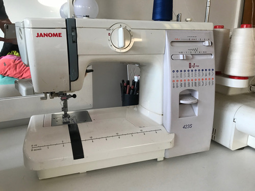 Máquina De Coser Recta Janome Alta Gama 423s Portable 220v