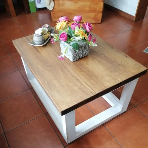 Mesa De Centro Rustica De Madera 74x54x40