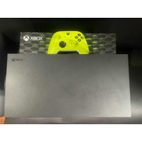 Consola Xbox Series X Con  1 Joystick 