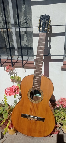 Guitarra Antigua Casa Nuñez Año 74.   No Hago Envios