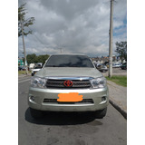 Impecable Fortuner 2011 4x4 2.7 Gasolina,solo 90 Mil Kilómet