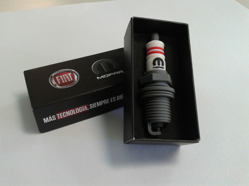 Bujia Pendrive Exclusivo Fiat Mopar 8 Gb Original Nuevo