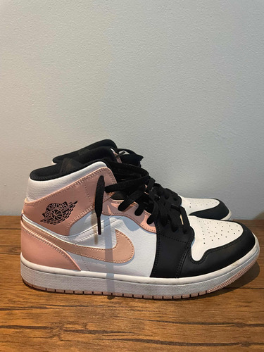 Tenis / Zapatos Jordan 1 Rosa, Negro Y Blanco