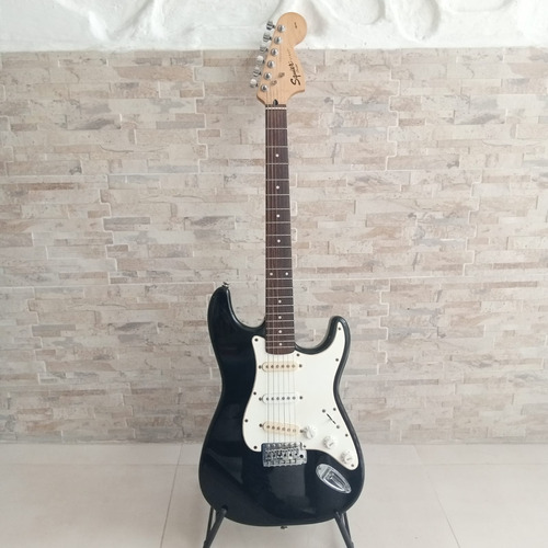 Guitarra Eléctrica Squier By Fender Strat Affinity Usada