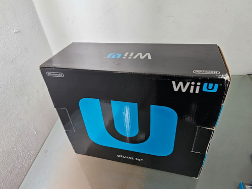 Consola Wiiu Edicion Deluxe En Caja Con 4 Juegos Buen Estado