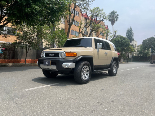 Toyota Fj