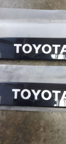 Emblema Compuerta Toyota Land Cruiser Autana Burbuja Originl Foto 5